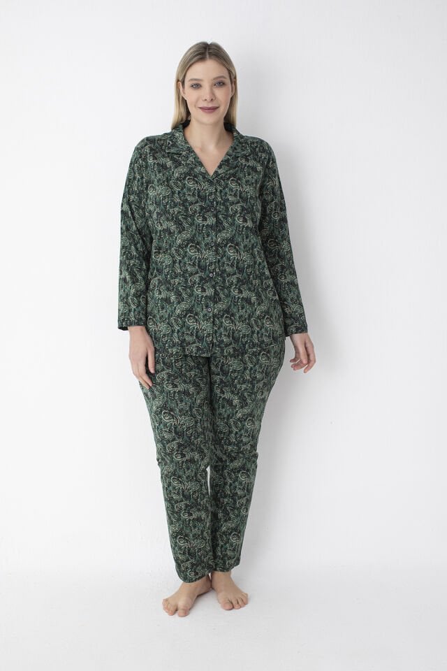 Yeşil Şal Desen Büyük Beden Önden Düğmeli Pamuklu Pijama Takımı – %100 Pamuk