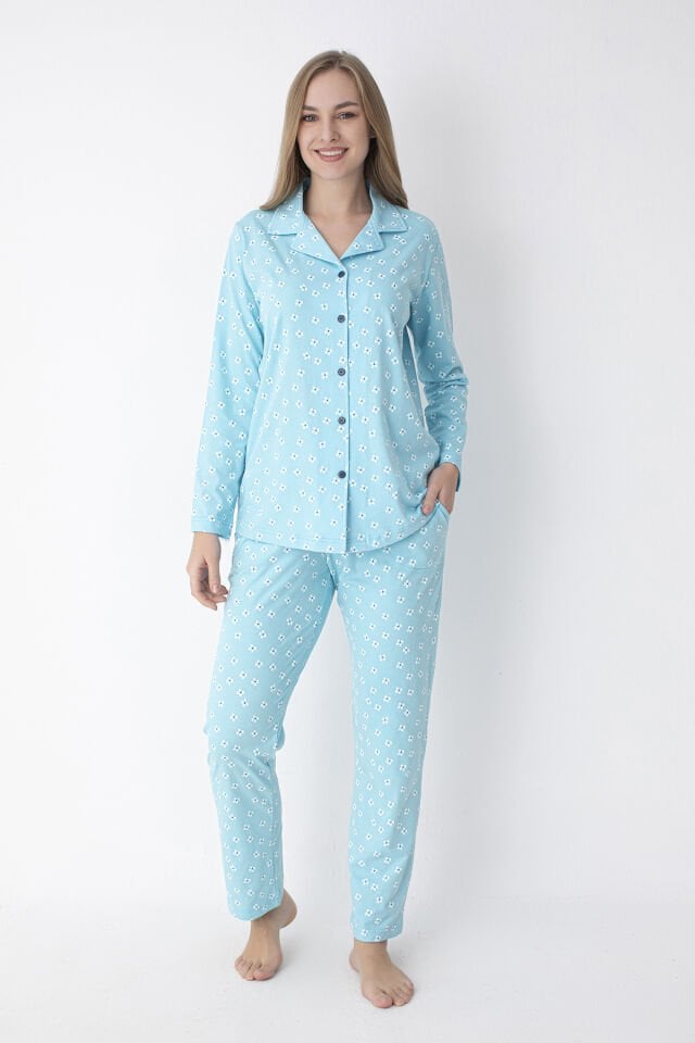 Turkuaz Beyaz Çiçek Desenli Önden Düğmeli Gömlek Yaka %100 Pamuk Pijama Takımı – Rahat ve Şık Ev Giyimi