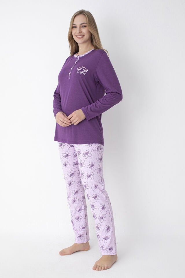 Mor Çiçek Desenli %100 Pamuk Pijama Takımı – Rahat ve Konforlu Ev Giyimi