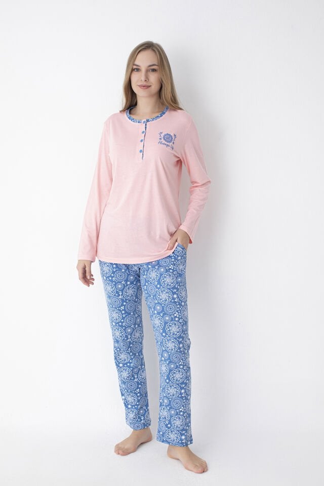 Pembe / Mavi Uzun Kollu %100 Pamuk Pijama Takımı – Rahat ve Konforlu Ev Giyimi